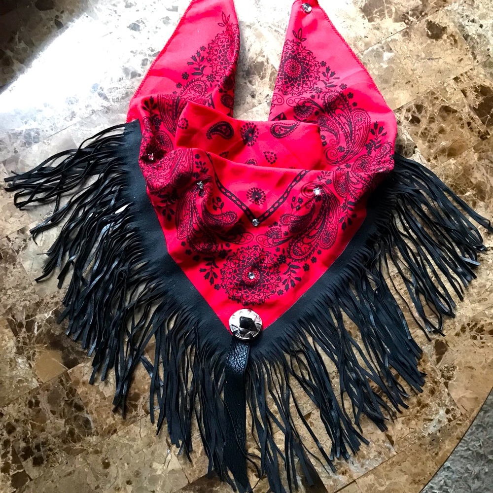 Red Bandana with Black Fringe, Clear Prong set Rhinestones and a Concho 🧣